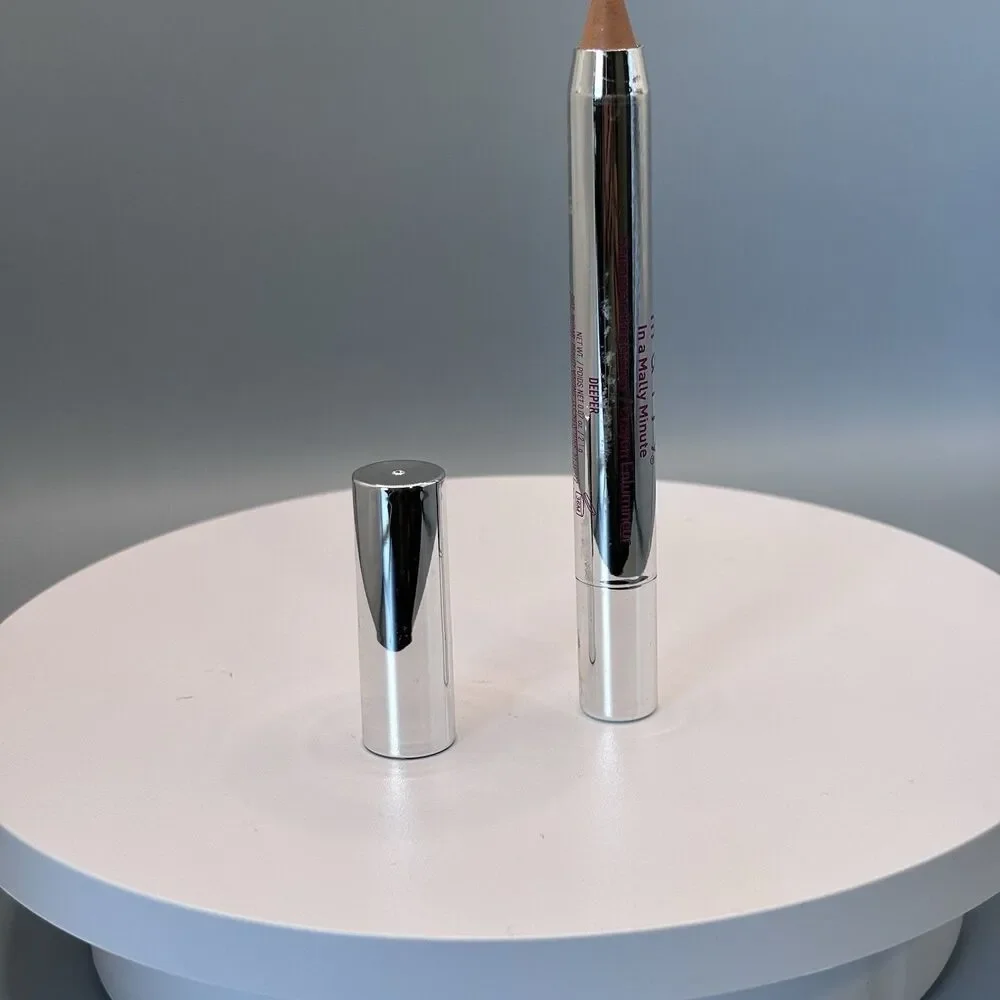 MALLY- In A Mally Minute - Shimmer Brightener Highlighter - Deeper - 0.07 Oz
